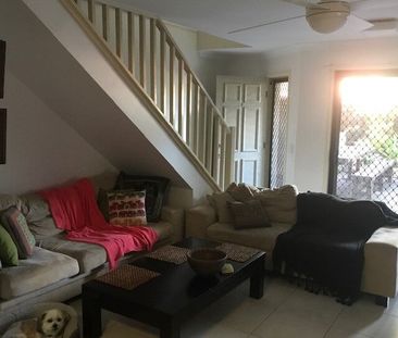 Burleigh Heads - Photo 1