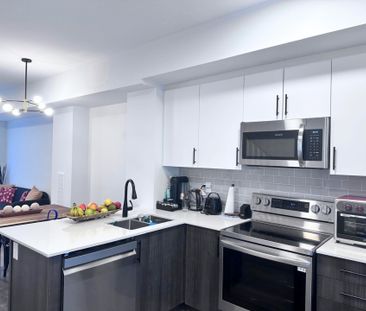 For Lease - 9 Spruce Pines Crescent Unit# Room 3, Toronto, Ontario - Photo 2