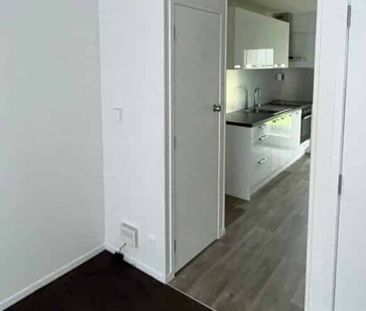 Spacious 2-Bedroom Apartment! - Photo 1