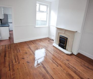 2 bedroom terraced house to rent - Photo 6