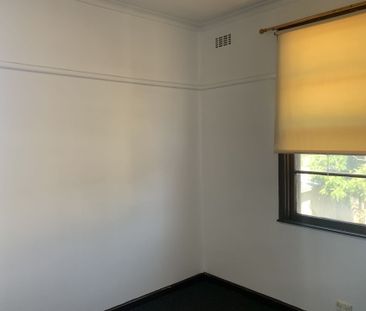 2 Bedroom Home Close to Schools, Shops and Public Transport - Photo 4