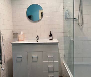 Charming Stone Fronted Cottage - Photo 6