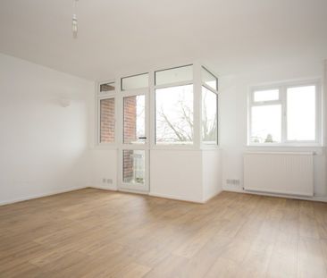 Radstone Court, Woking - Photo 1