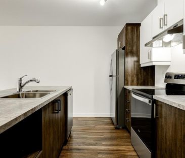 2 Bedroom 2 Bath - 2500 Rue Maurice-Savoie, Longueuil - Photo 1