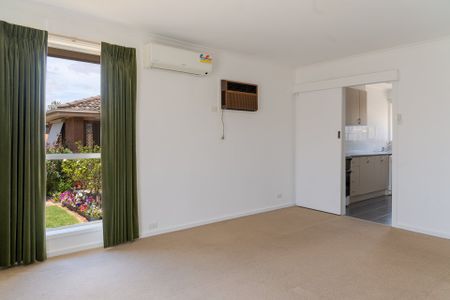 Thinking of selling? Contact our agent - Photo 4