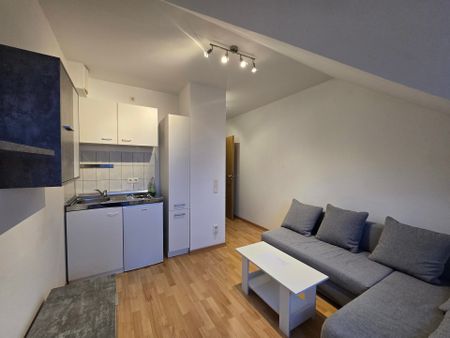 Voll-möblierte und gemütliche Maisonette mit Pantryküche und separater Schlafebene wartet auf Sie! - Photo 3