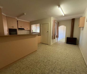 Charming 2-Bedroom Home on a Easy Care Block in McLaren Vale - Photo 5