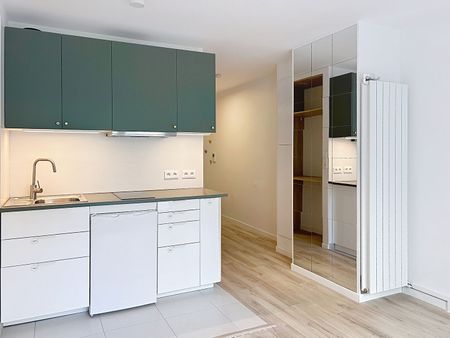 Appartement à louer - REIMS HYPER CENTRE - LES RIVES DE VESLE - Photo 2