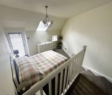 3 bedroom terraced house to rent - Photo 3