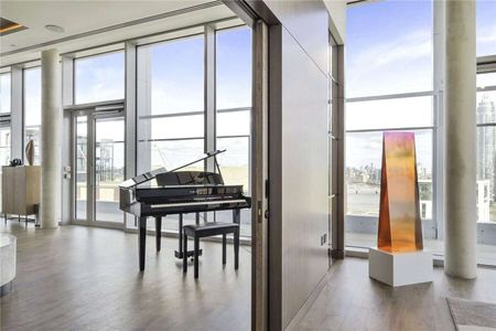 32 amenity spaces, including two rooftop swimming pools, rooftop terraces, sky-lounge bar, pet spa and games room. - Photo 5