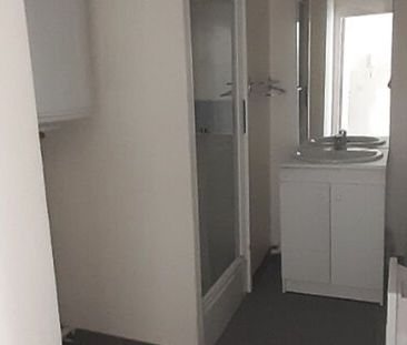 Appartement à louer 2 pièces • 45,80 m2 Issy-les-Moulineaux - Photo 2