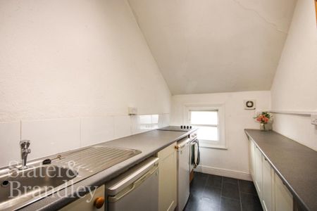 1 bedroom terraced house to rent - Photo 4