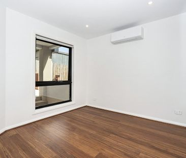 Brand New 2-Bedroom Unit in the Heart of Pascoe Vale - Photo 4