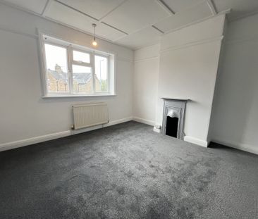 Berry Hill Lane, MANSFIELD - Photo 2