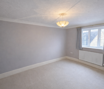 Kitchner Close Brandon - Photo 3