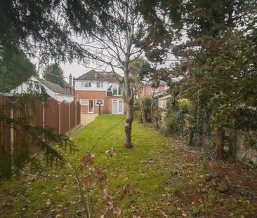 4 Bedroom Flat To Rent in Wallisdown - £1,760 pcm Tenancy Info - Photo 5