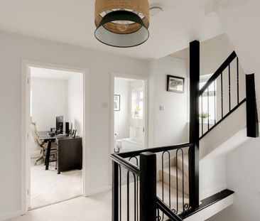 4 bedroom semi-detached house to rent - Photo 4