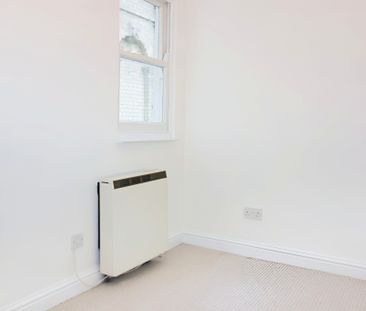 One Bedroom Apartment to let in Old Rectory Court, Marks Tey, Colch... - Photo 3