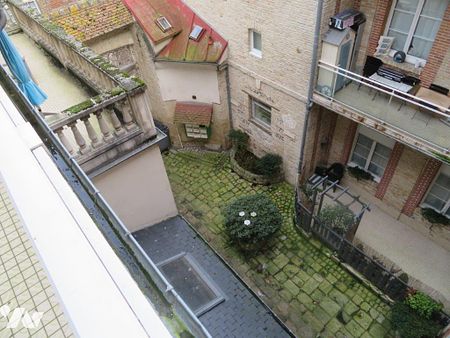 Appartement au 2ème étage sans ascenseur - Photo 2