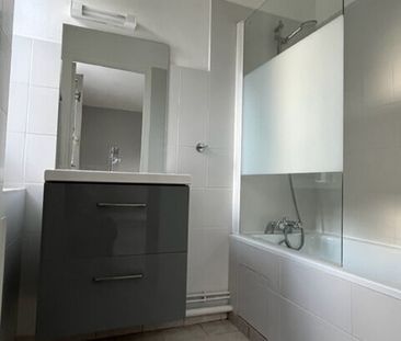 Appartement à louer - REIMS - PROCHE JEAN JAURES - Photo 2