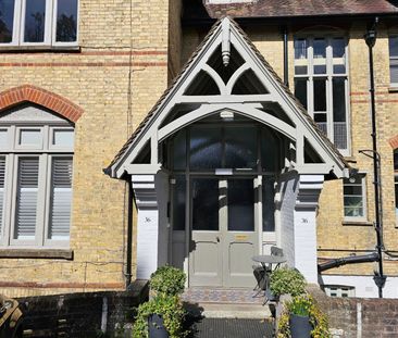 Broadwater Down, Tunbridge Wells, Kent, TN2 - Photo 2