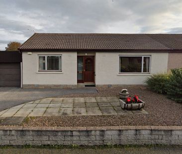 2 bedroom semi-detached bungalow to rent - Photo 2