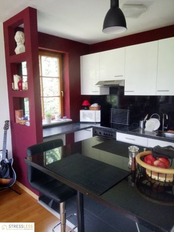 10 Minuten vor Wien! Lichtdurchflutete 3 Zimmer Mietwohnung mit großem Kellerabteil (ca. 12 m²) in Bisamberg zu vermieten! Besichtigung mit vorheriger Terminvereinbarung am Montag, 8.12.2025! - Photo 2