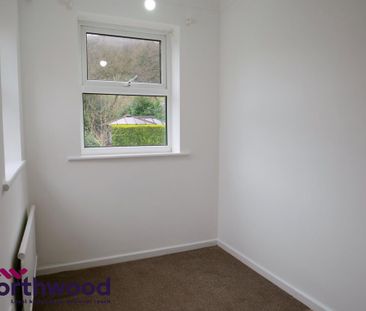 2 bedroom semi-detached house to rent - Photo 3