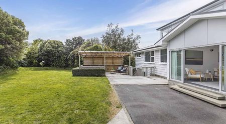 Beautiful home in Khandallah - Photo 2