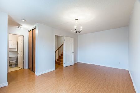For Lease - 665 Dinsmore Court, Mississauga, Ontario - Photo 5
