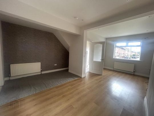 81 Strandburn Drive, Sydenham, Belfast, BT4 1NB - Photo 1