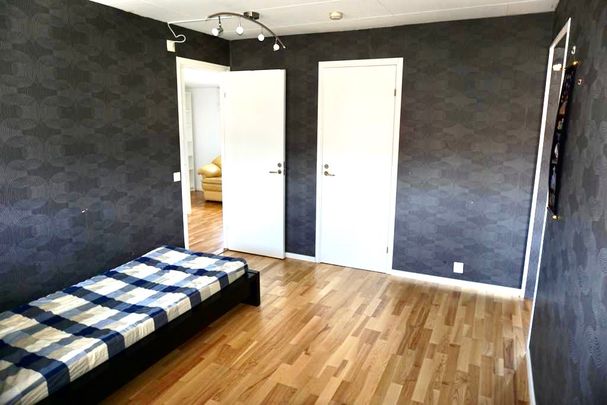 Vallatorpsvägen, Täby - Photo 1