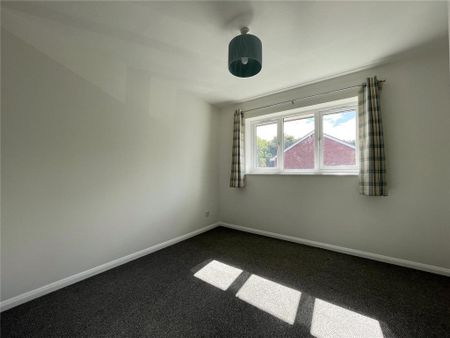 2 bedroom terraced house to rent - Photo 3