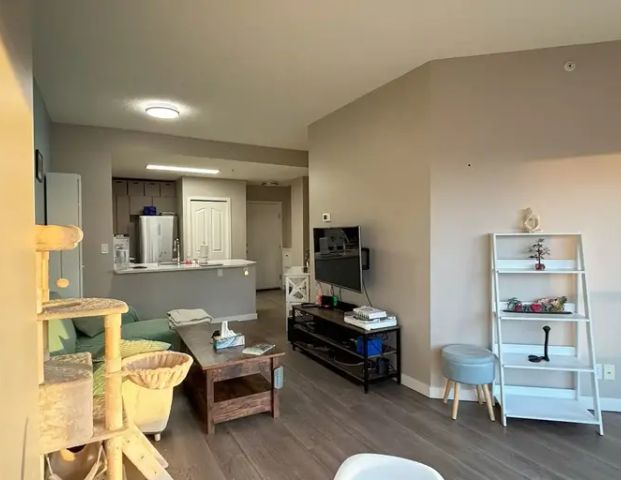 Vantage Pointe - 2 Bedroom 2 Bath with Underground Parking | 2407 - 1053 10 Street Southwest, Calgary - Photo 1