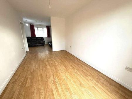 Brabazon Road, Hounslow, TW5 - Photo 4