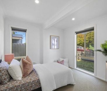 Unit 2/11 Little Clyde Street, Soldiers Hill - Photo 3