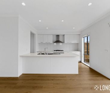 Modern Family Living In Beveridge - Photo 6