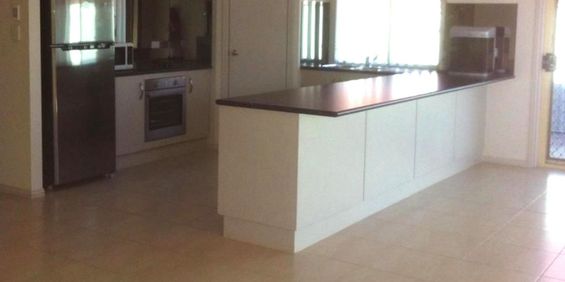 4 Bedroom Family Home with Stunning Entertaining Area - Photo 3
