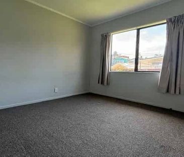 Spacious 3-Bedroom Home for Rent in Otahuhu, Auckland - Photo 1