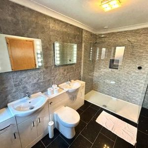 Krypton Close,MK5 7AU - Photo 3