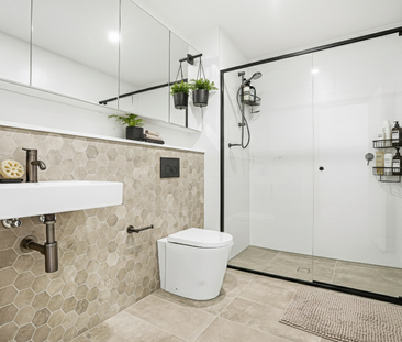 Brand New Luxury Living - 2 Bedroom | 2 Bathroom | Premium Finishes... - Photo 6