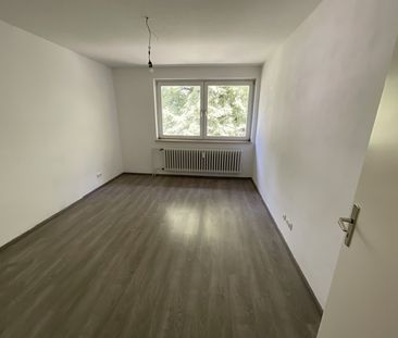 Charmante 3-Zimmer-Wohnung mit Duschbad - sofort Bezugsbereit! - Photo 1