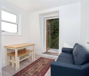 A modern two bedroom apartment. - Photo 1