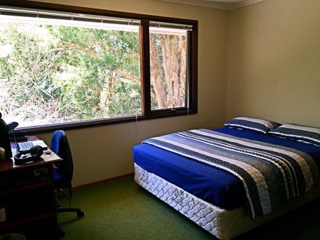 3-bedroom shared house, Cosgrove Ave - Photo 3