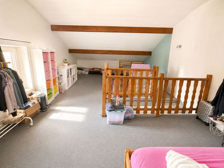 Location Maison 5 pièces 95m² - Photo 5