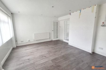 3 bedroom link detached house to rent - Photo 2