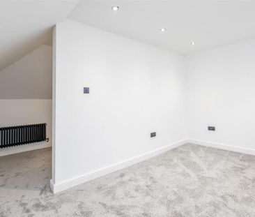 5 bedroom semi-detached house to rent - Photo 5