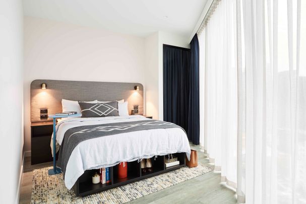 1 Bed Suite, Queen Bed - Photo 1