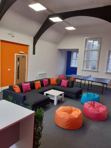 Studio Flat, Bard House, NG1 - Photo 2