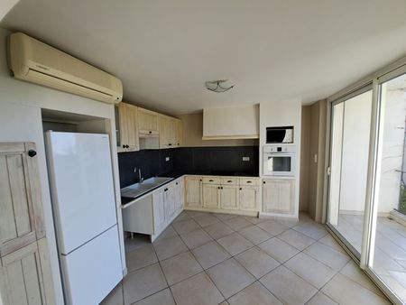 Appartement T3 - Villeneuve Les Avignon - Climatisation - Garage - Place de parking- Cave, - Photo 5